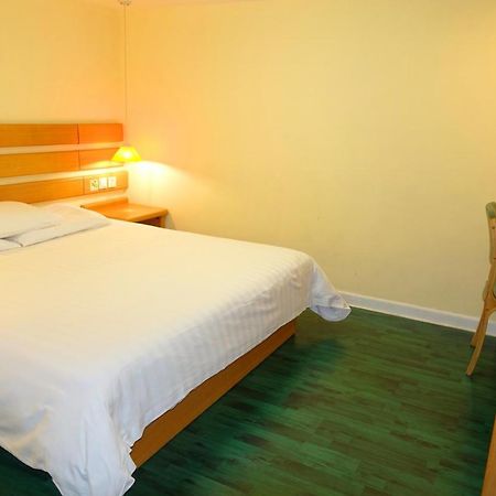 Home Inn Guangzhou Middle Jiefang Road Gongyuanqian Metro Station Exterior foto