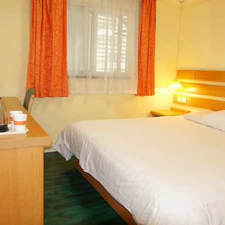 Home Inn Guangzhou Middle Jiefang Road Gongyuanqian Metro Station Exterior foto