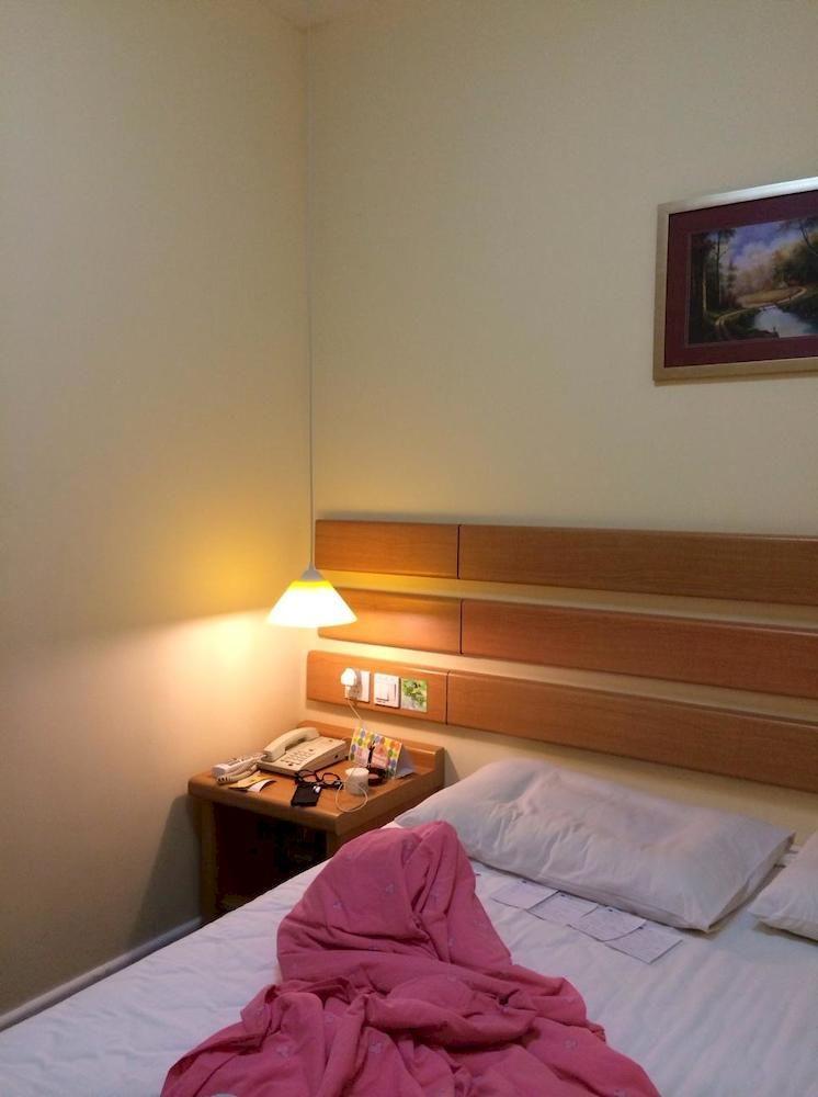 Home Inn Guangzhou Middle Jiefang Road Gongyuanqian Metro Station Exterior foto