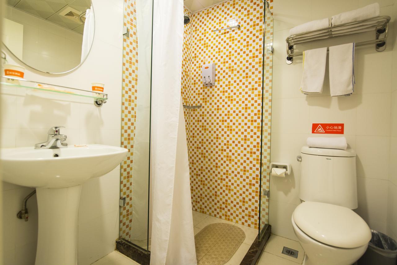 Home Inn Guangzhou Middle Jiefang Road Gongyuanqian Metro Station Exterior foto